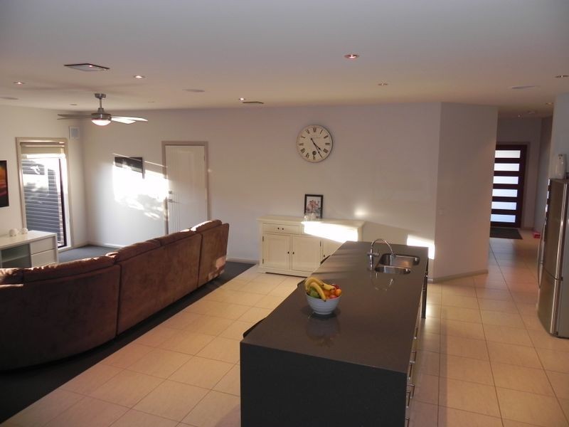 5 Merit Crescent, Swan Hill VIC 3585
