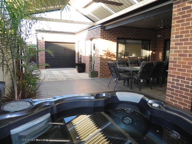5 Merit Crescent, Swan Hill VIC 3585