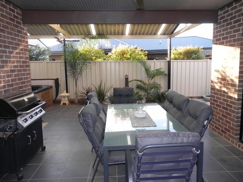 5 Merit Crescent, Swan Hill VIC 3585