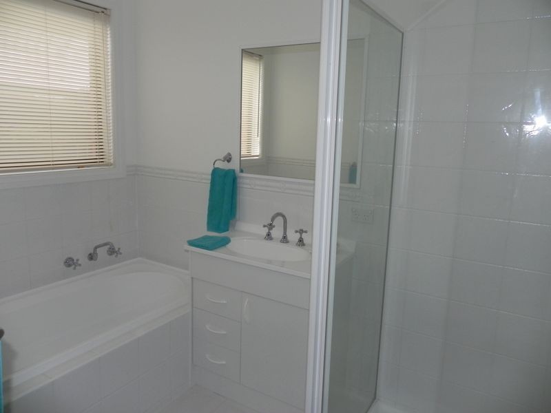6 Wilkins Grove, Swan Hill VIC 3585