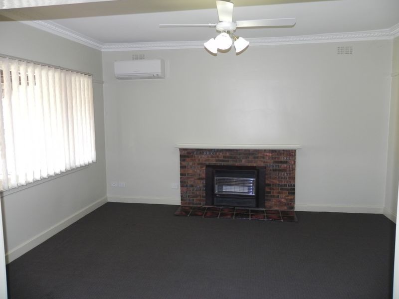 11 Douglas Avenue, Swan Hill VIC 3585