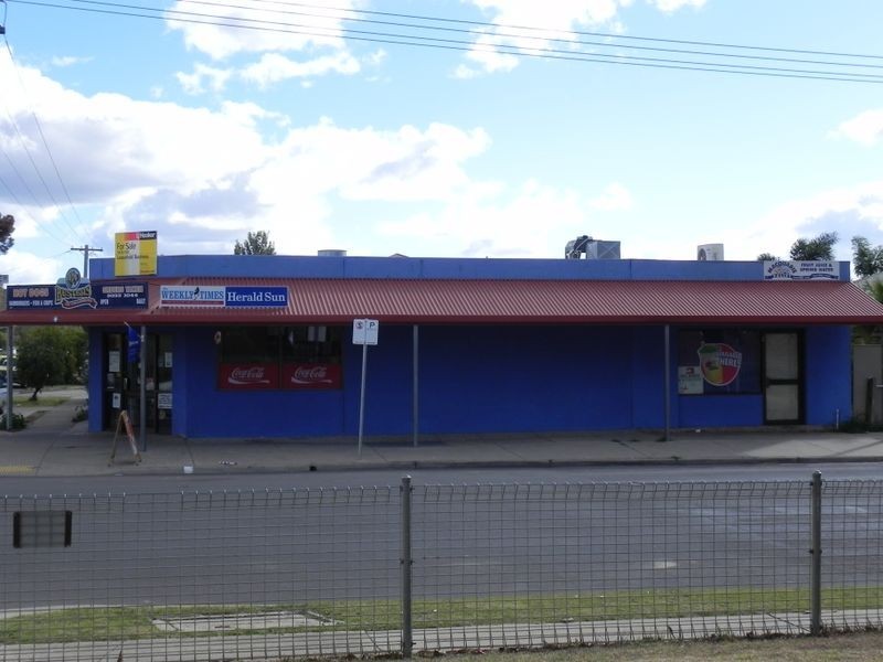 92 Stradbroke Avenue, Swan Hill VIC 3585