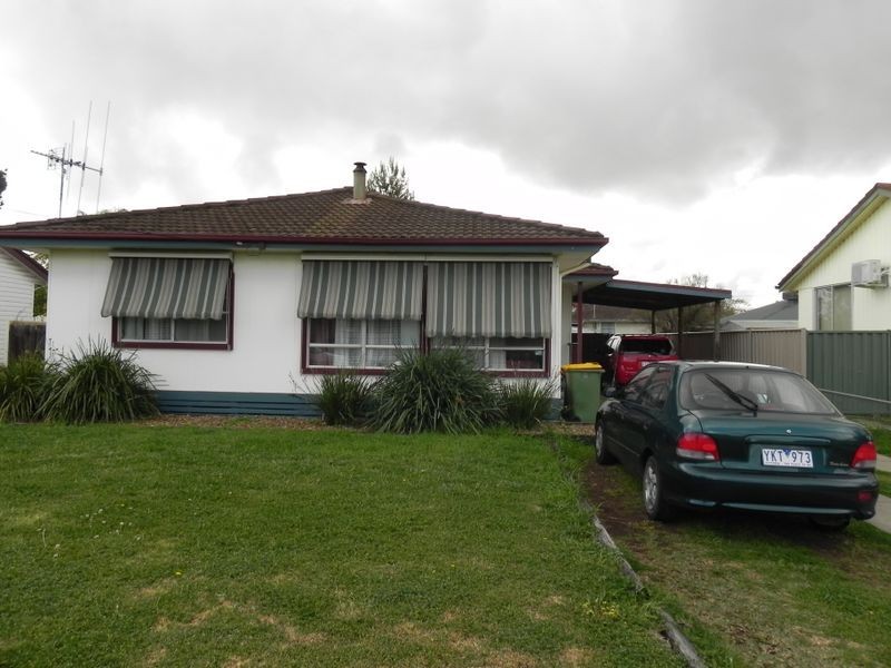 14 Bruton Grove, Swan Hill VIC 3585