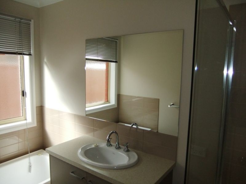 28 Boree Drive, Swan Hill VIC 3585