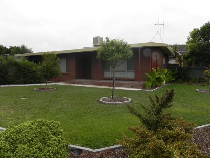 24 Standen Street, Swan Hill VIC 3585