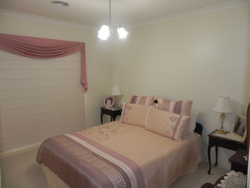 9 Cockerell Court, Swan Hill VIC 3585