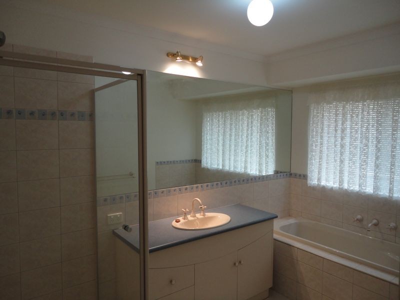 17 Nalder Drive, Swan Hill VIC 3585