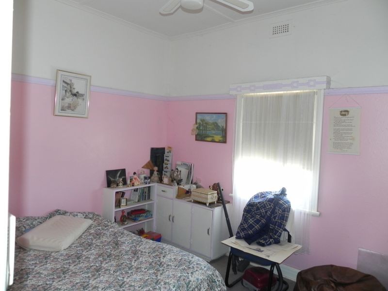 18 Cadell Street, Tooleybuc NSW 2736