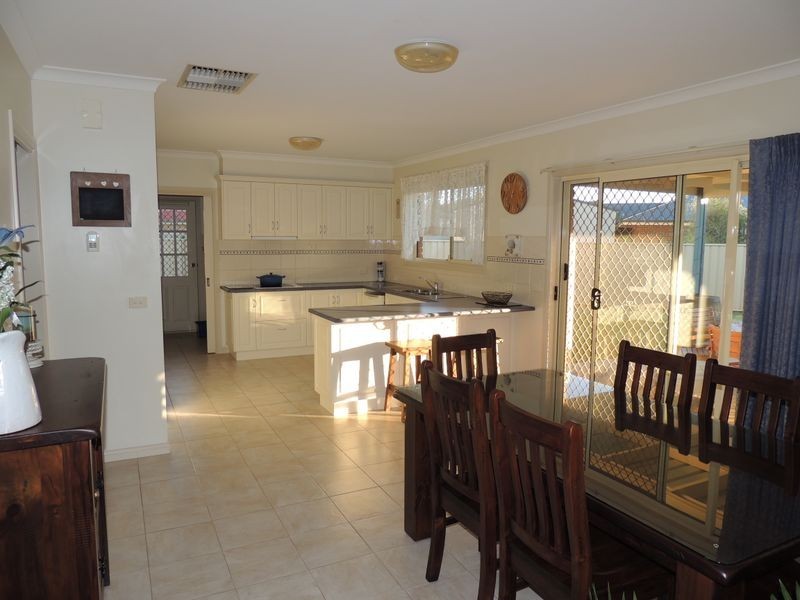 7 Cockerell Court, Swan Hill VIC 3585