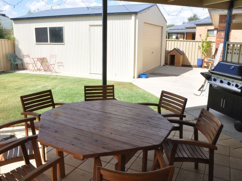 7 Cockerell Court, Swan Hill VIC 3585