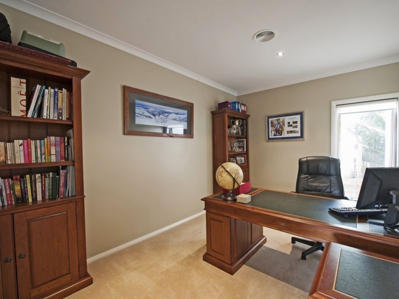 17 Boree Drive, Swan Hill VIC 3585