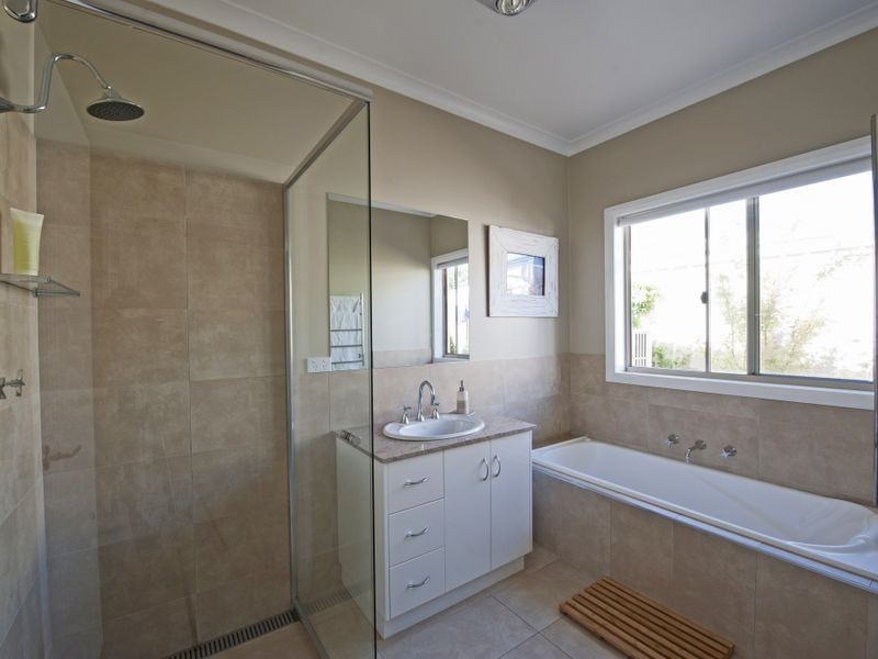 17 Boree Drive, Swan Hill VIC 3585