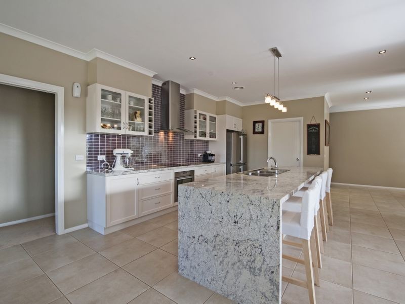 17 Boree Drive, Swan Hill VIC 3585