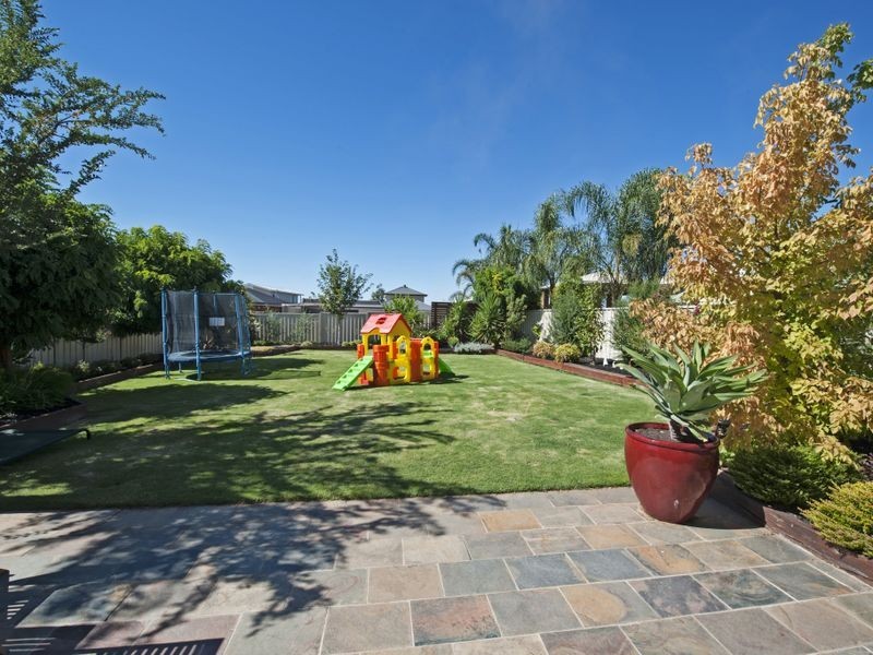17 Boree Drive, Swan Hill VIC 3585