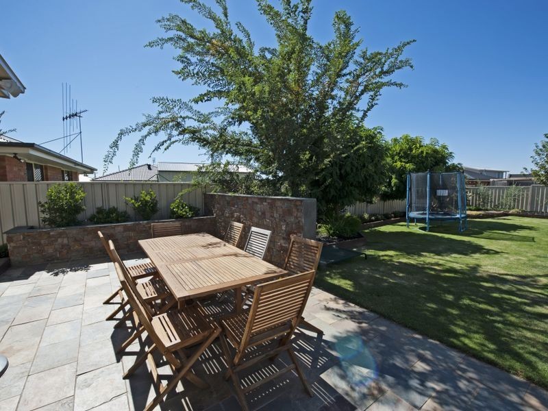 17 Boree Drive, Swan Hill VIC 3585