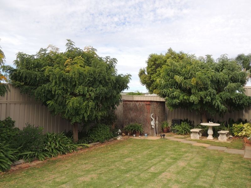 2/66 Poole Boulevard, Swan Hill VIC 3585