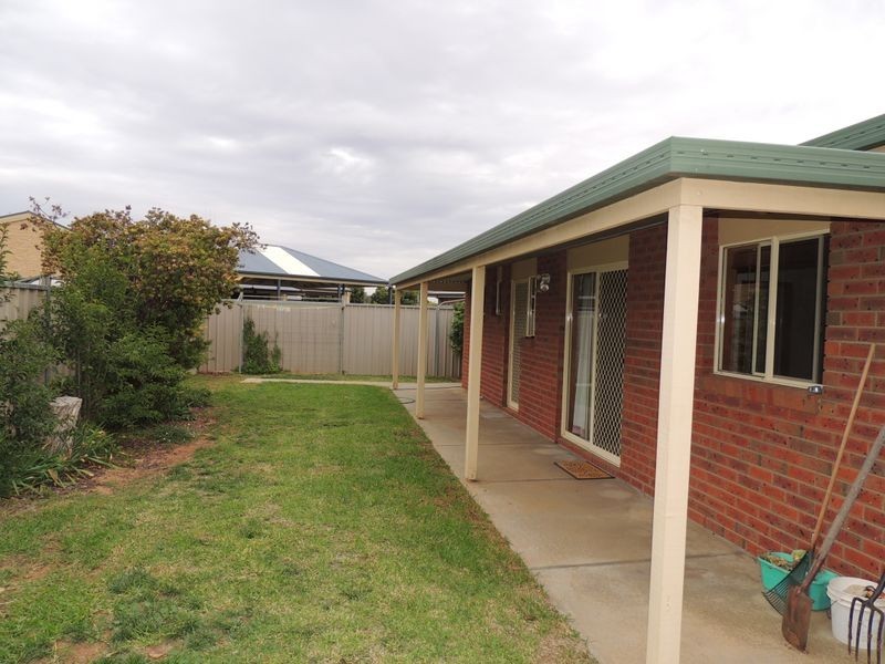 2/9 Foster Street, Swan Hill VIC 3585