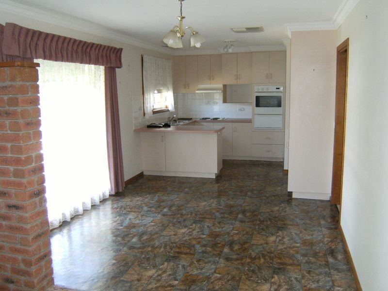 26A Wilkins Grove, Swan Hill VIC 3585