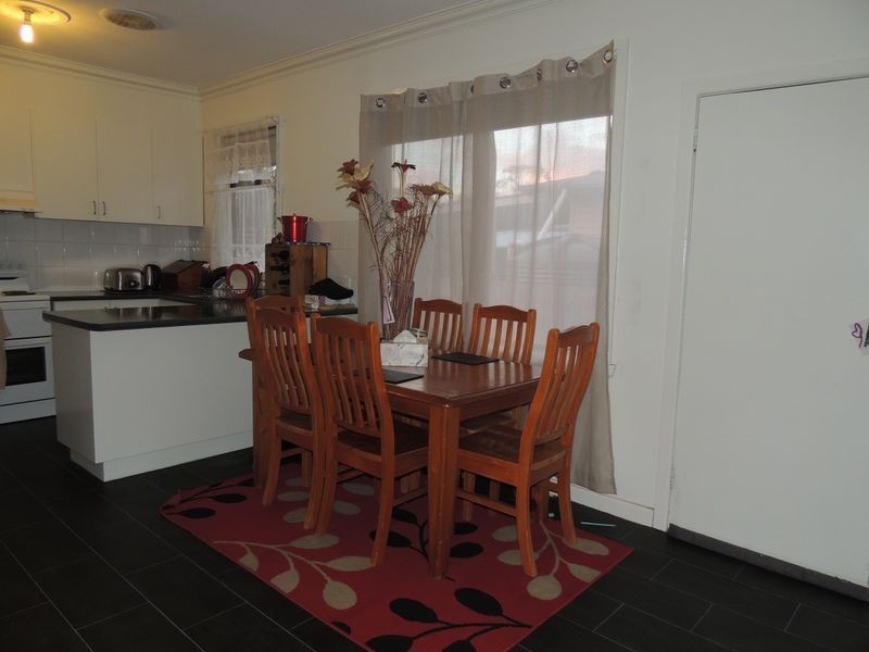 8 Lauer Crescent, Nyah West VIC 3595
