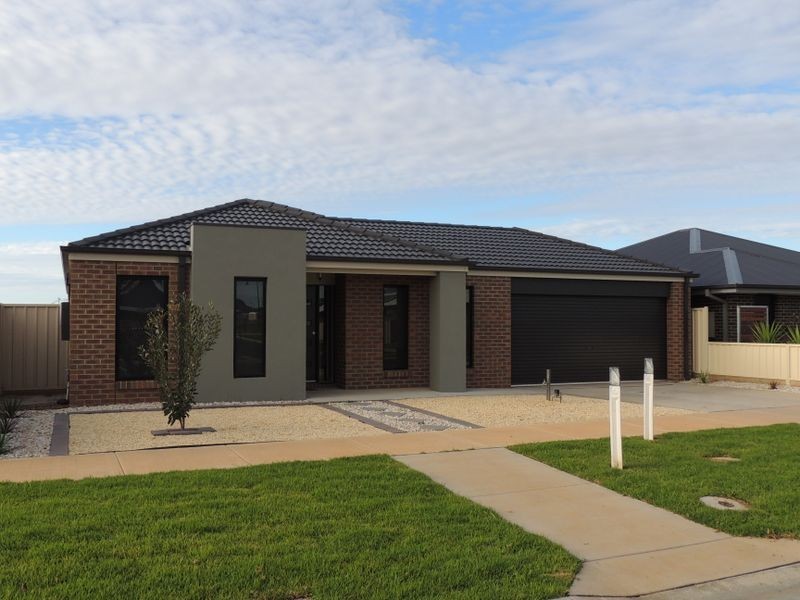30 Dumosa Drive, Swan Hill VIC 3585