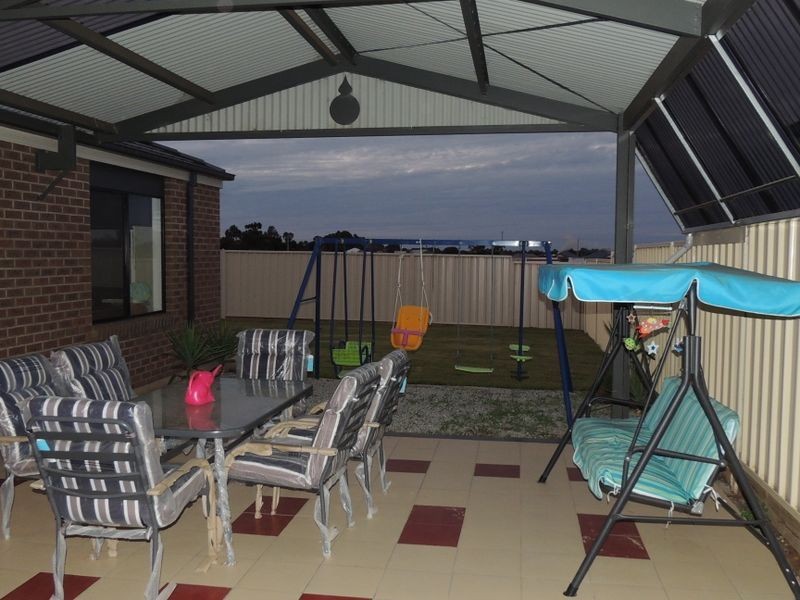 30 Dumosa Drive, Swan Hill VIC 3585