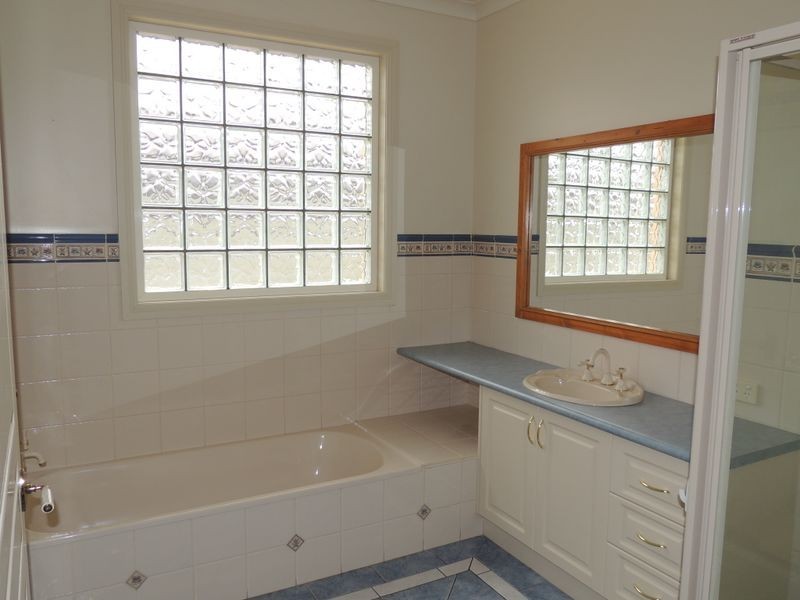 49 Poole Boulevard, Swan Hill VIC 3585