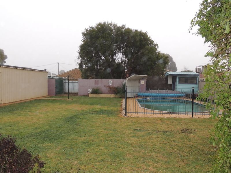 49 Poole Boulevard, Swan Hill VIC 3585