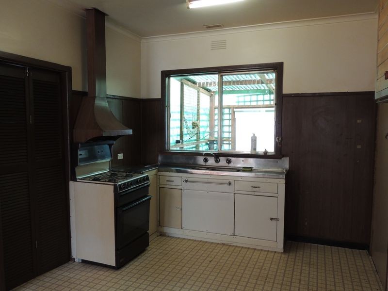 24 Palaroo Street, Swan Hill VIC 3585