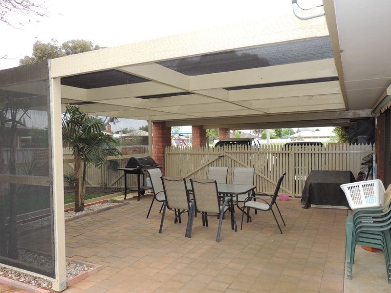 21 Poole Boulevard, Swan Hill VIC 3585