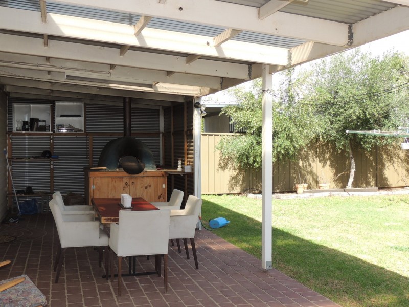 196 Stradbroke Avenue, Swan Hill VIC 3585