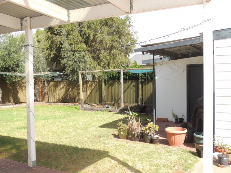 196 Stradbroke Avenue, Swan Hill VIC 3585