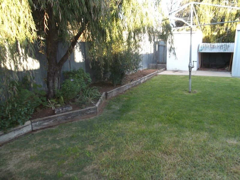 1 Wilkins Grove, Swan Hill VIC 3585