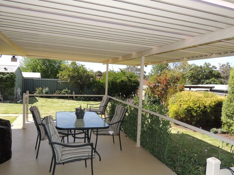 15 School Hill Road, Nyah VIC 3594