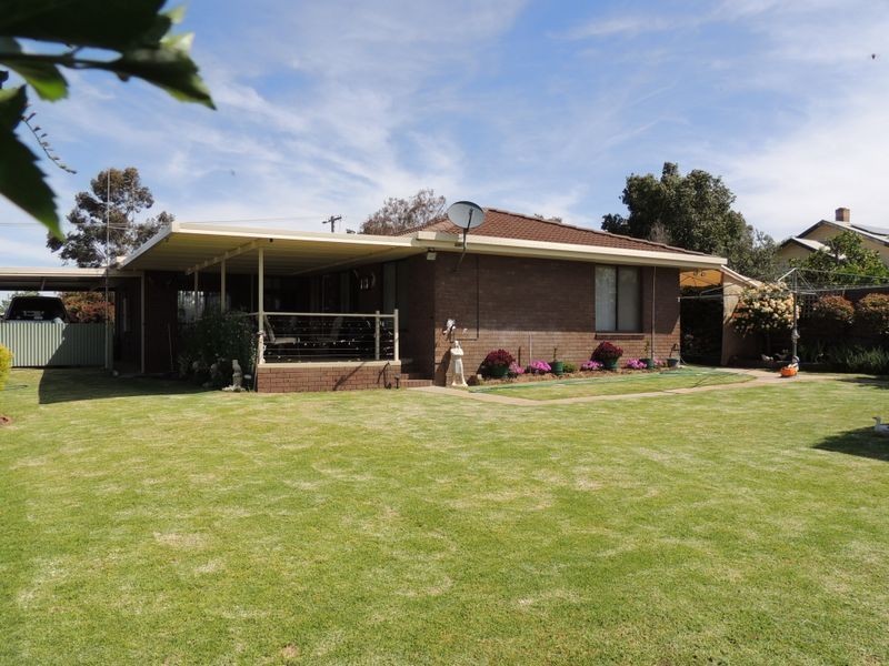 15 School Hill Road, Nyah VIC 3594