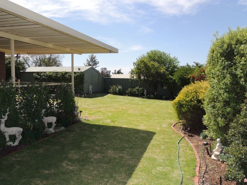 15 School Hill Road, Nyah VIC 3594