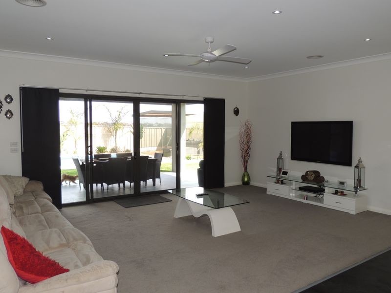 25 Boobialla Drive, Swan Hill VIC 3585