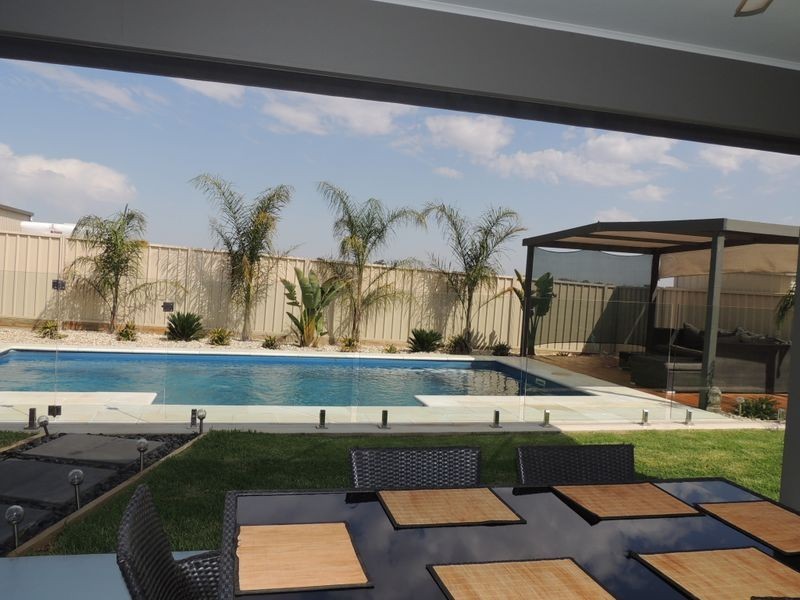 25 Boobialla Drive, Swan Hill VIC 3585