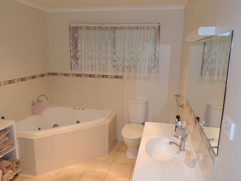 11 Logan Street, Swan Hill VIC 3585