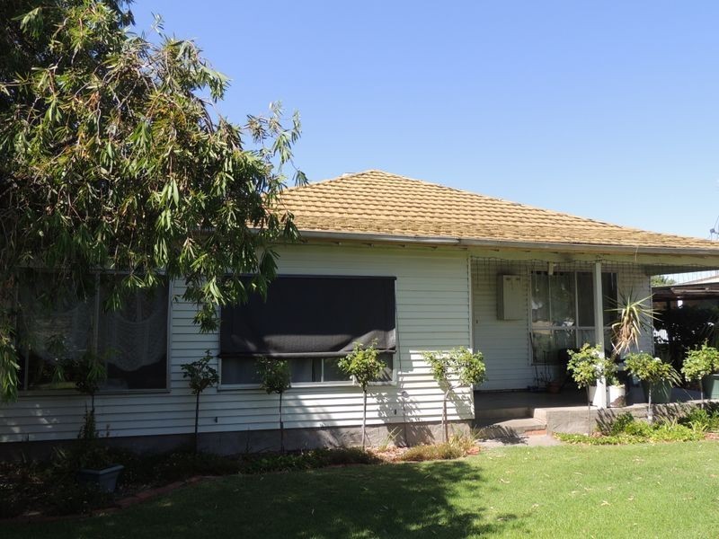 33 Boys Street, Swan Hill VIC 3585