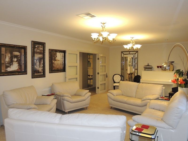 19 Dumosa Drive, Swan Hill VIC 3585