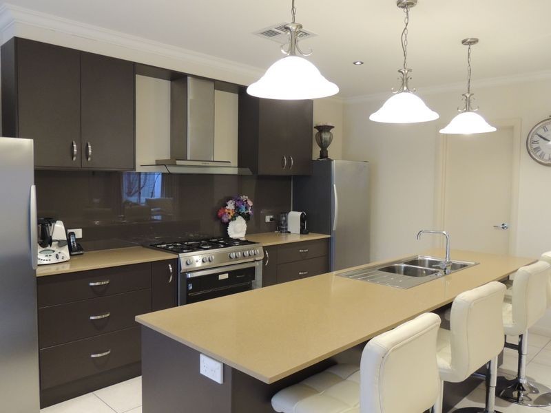 19 Dumosa Drive, Swan Hill VIC 3585