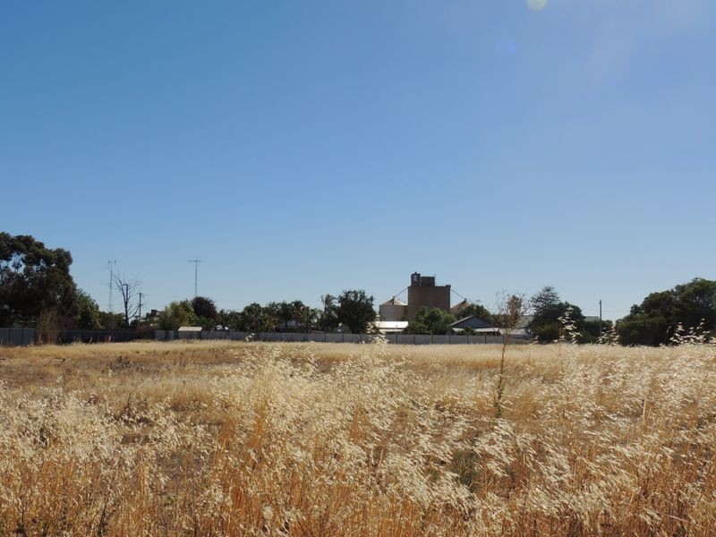 10-14 Railway Avenue, Nyah West VIC 3595