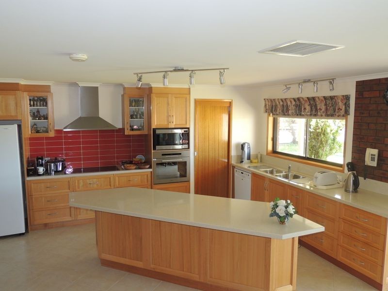 4796 Murray Valley Highway, Swan Hill VIC 3585