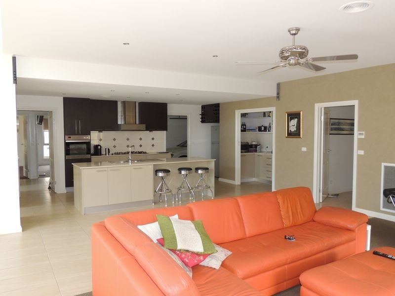 11 Currawong Court, Murray Downs NSW 3585