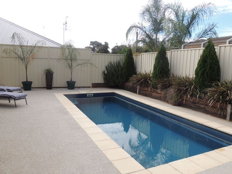 11 Currawong Court, Murray Downs NSW 3585