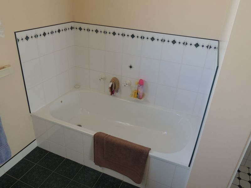 2/20 Gillespie Street, Swan Hill VIC 3585