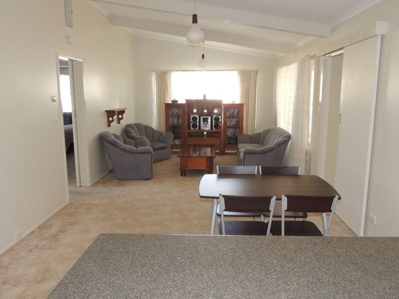 2 Douglas Avenue, Swan Hill VIC 3585