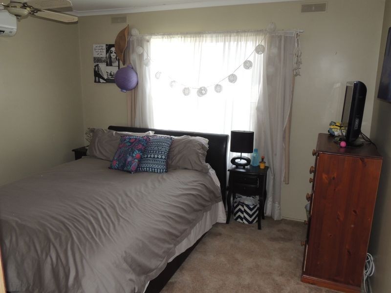 2 Douglas Avenue, Swan Hill VIC 3585