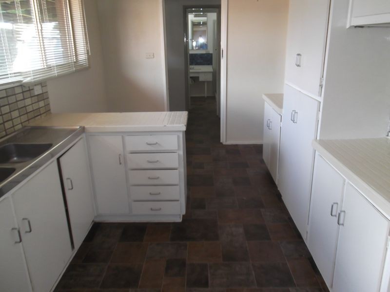 24 Holloway Grove, Swan Hill VIC 3585