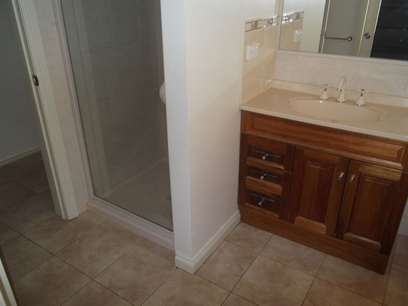 9 Staley Court, Swan Hill VIC 3585